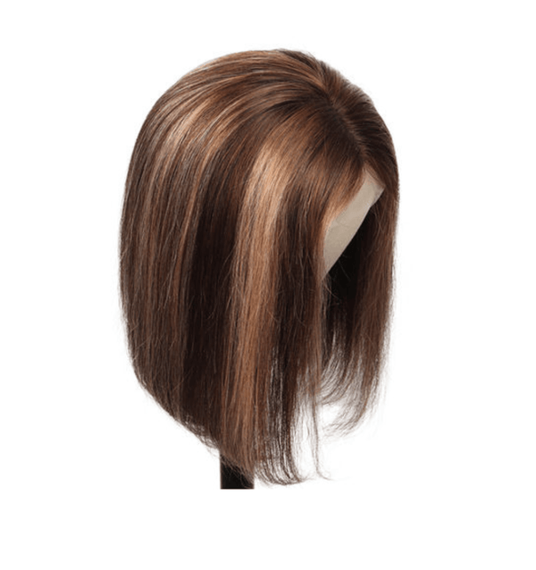 4x4 HD lace closure bob wig in blonde-natural black-highlight #4/27 made from 100% human hair, adjustable straps, sleek and stylish.
